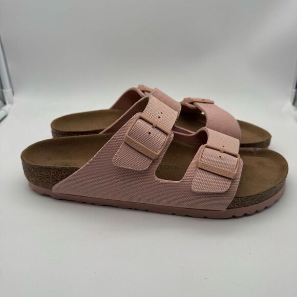 Birkenstock Women’s Sz L11  Arizona Rivet Logo Soft Pink Vegan‎ Slides Y23-855 - Picture 1 of 5